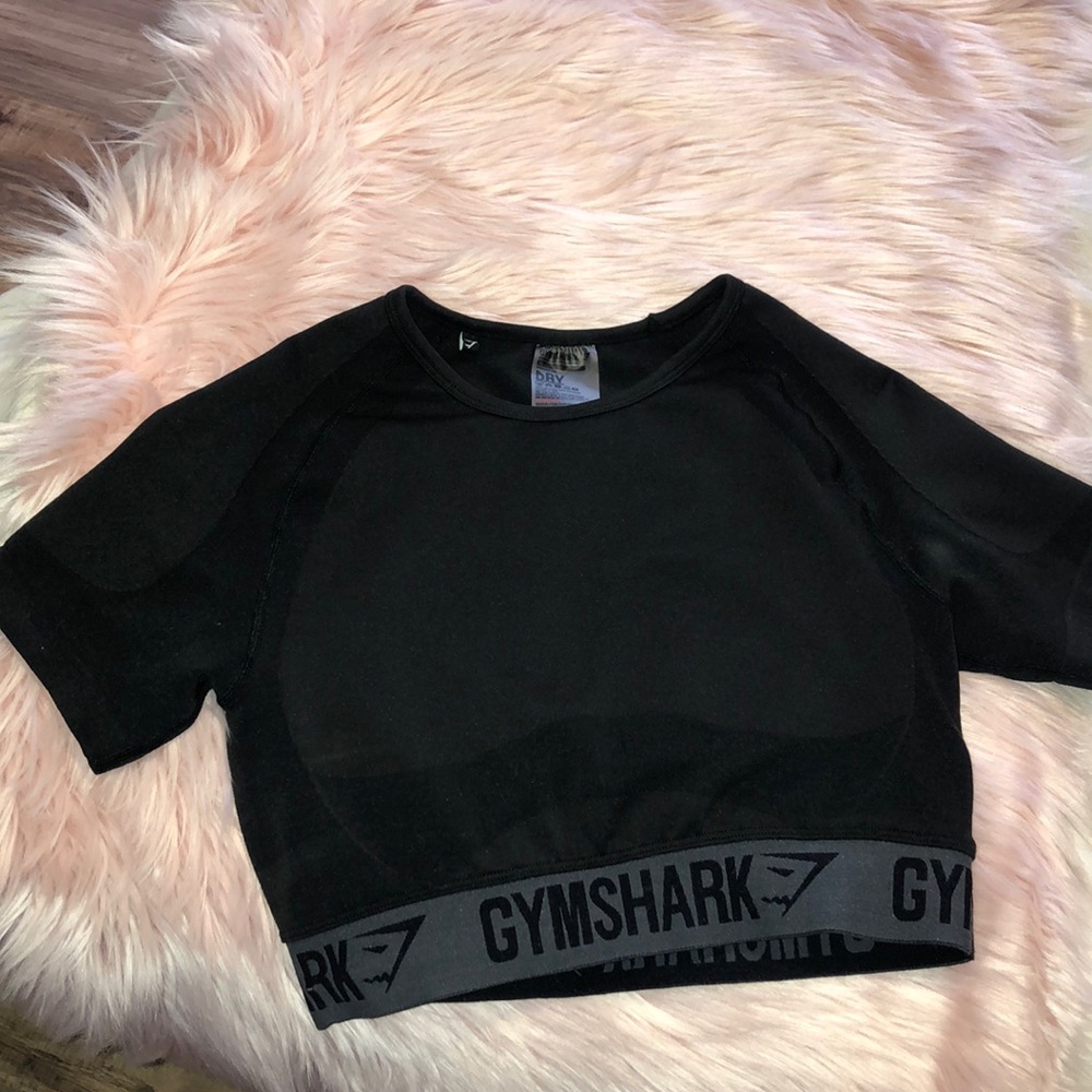 Cropped Gymshark Top
